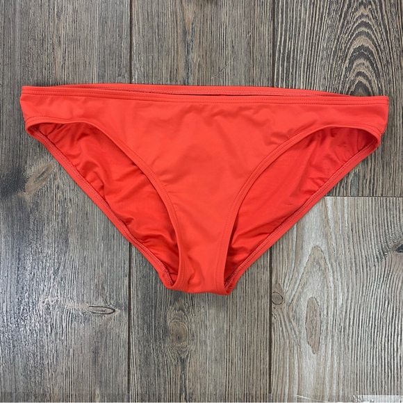 SOLD! Michael Kors Layered Tankini 2 Piece Swimsuit Set - Picture 8 of 14